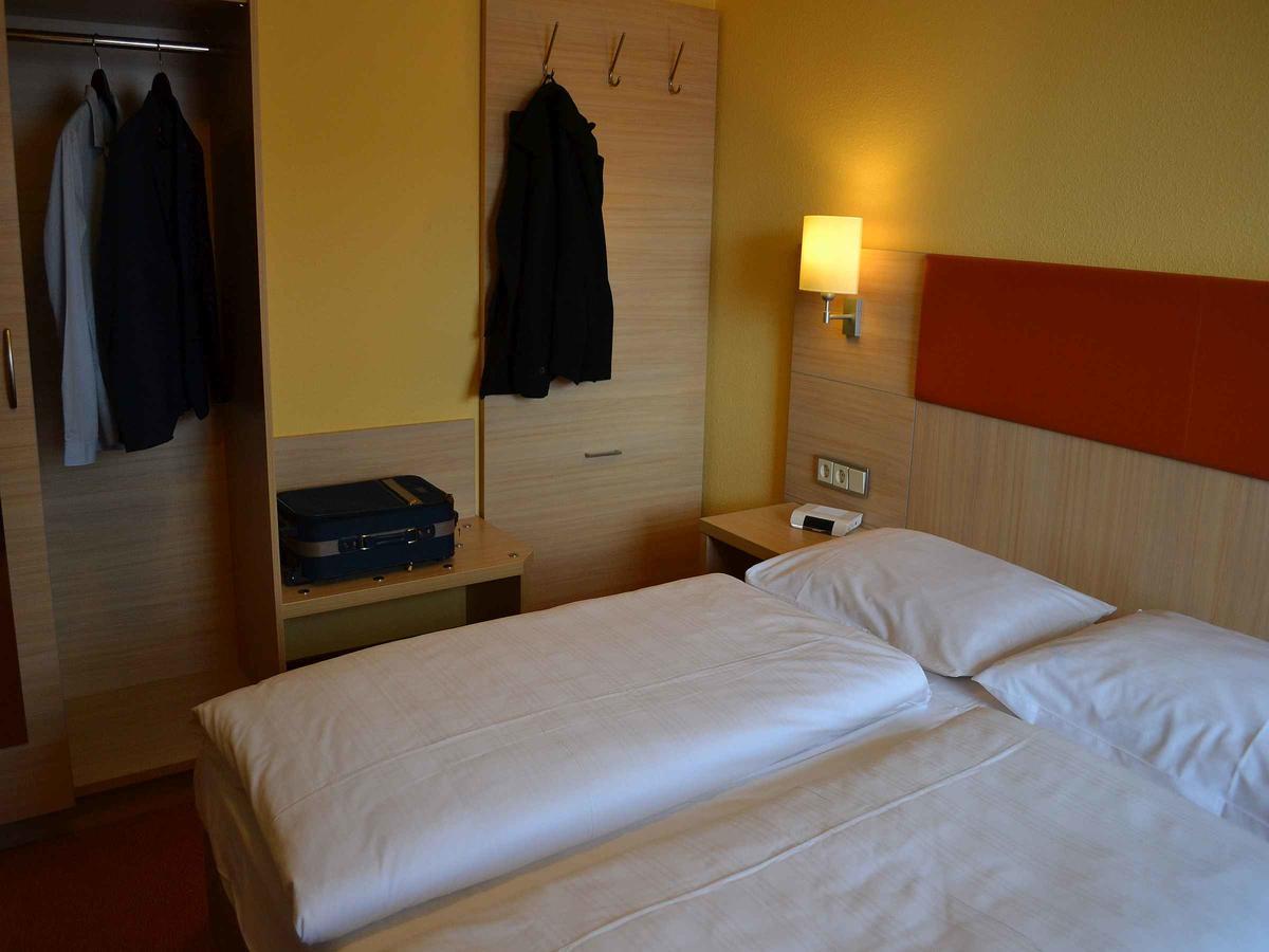 Hotel-Gasthof Rotes Ross Markt Einersheim Ngoại thất bức ảnh