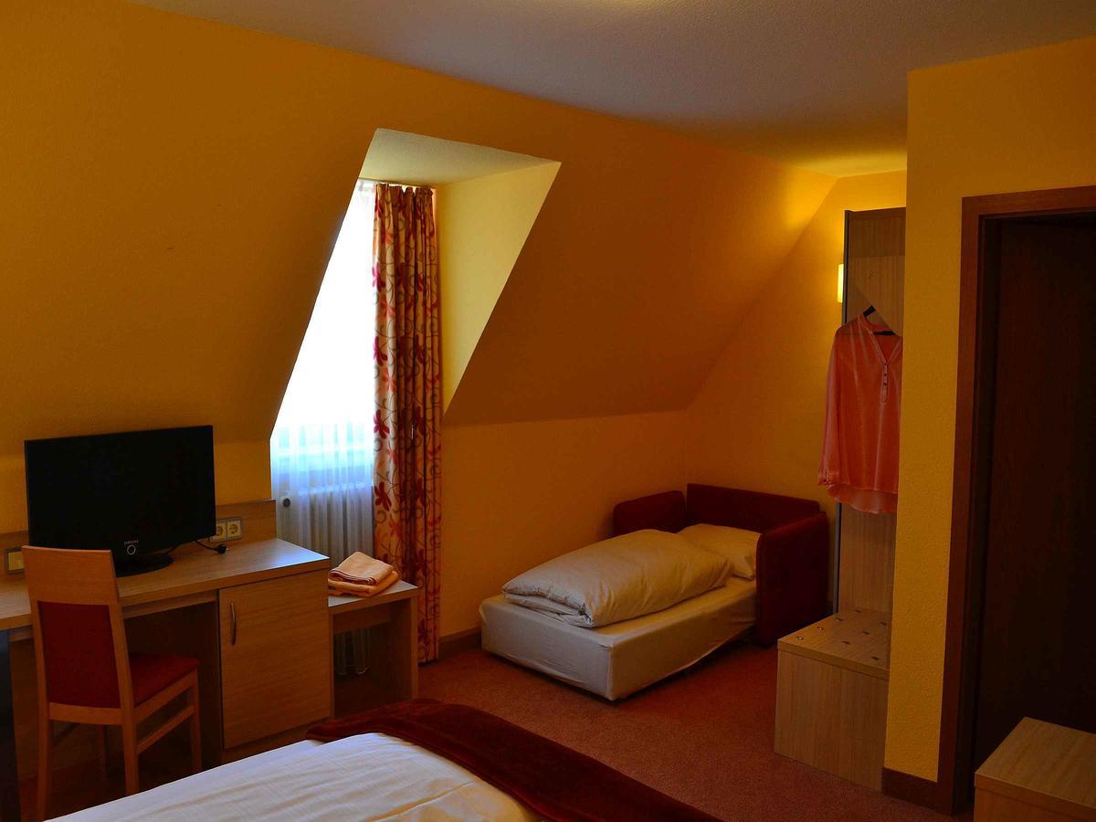 Hotel-Gasthof Rotes Ross Markt Einersheim Ngoại thất bức ảnh